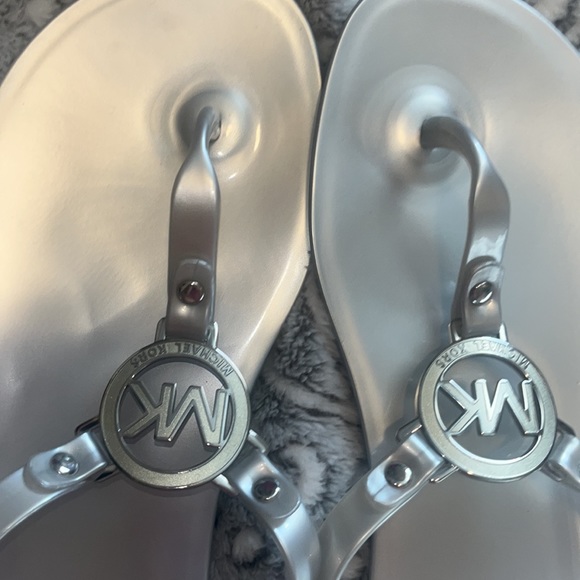 Michael Kors sandals** - Picture 2 of 4